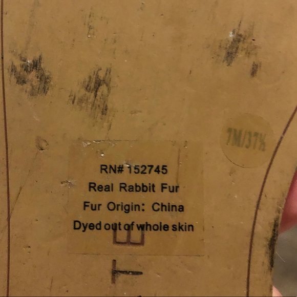 Real fur baby pink slides✨ - Picture 3 of 3